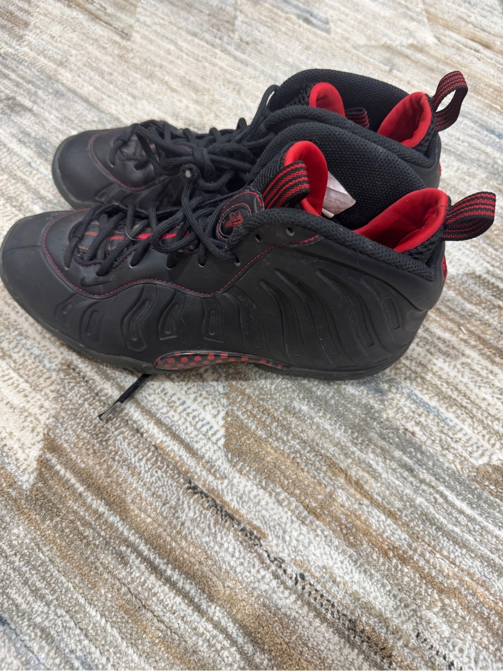 Nike Men's Black and Red High-Top Foamposite Sneakers